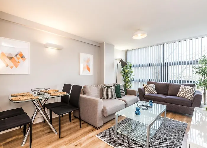Host & Stay - Standish Street Living