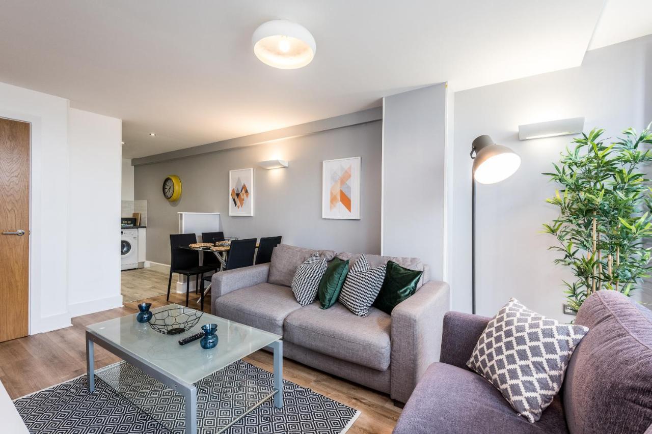 Host & - Standish Street Living Apartment
