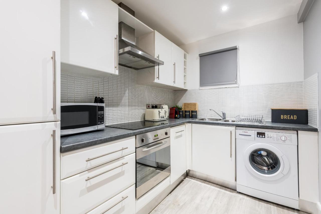 Host & - Standish Street Living Apartment