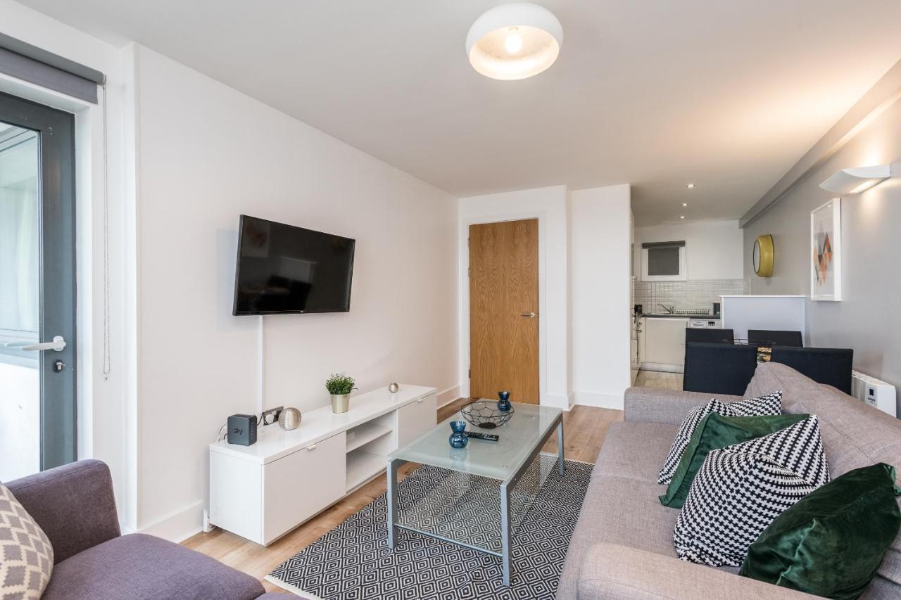 Apartment Host & - Standish Street Living